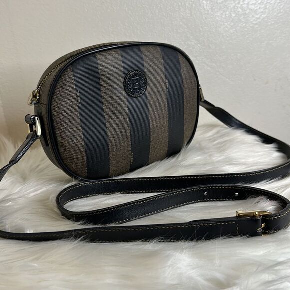 💯Authentic Fendi Pecan Crossbody Bag🍀 - Picture 16 of 17
